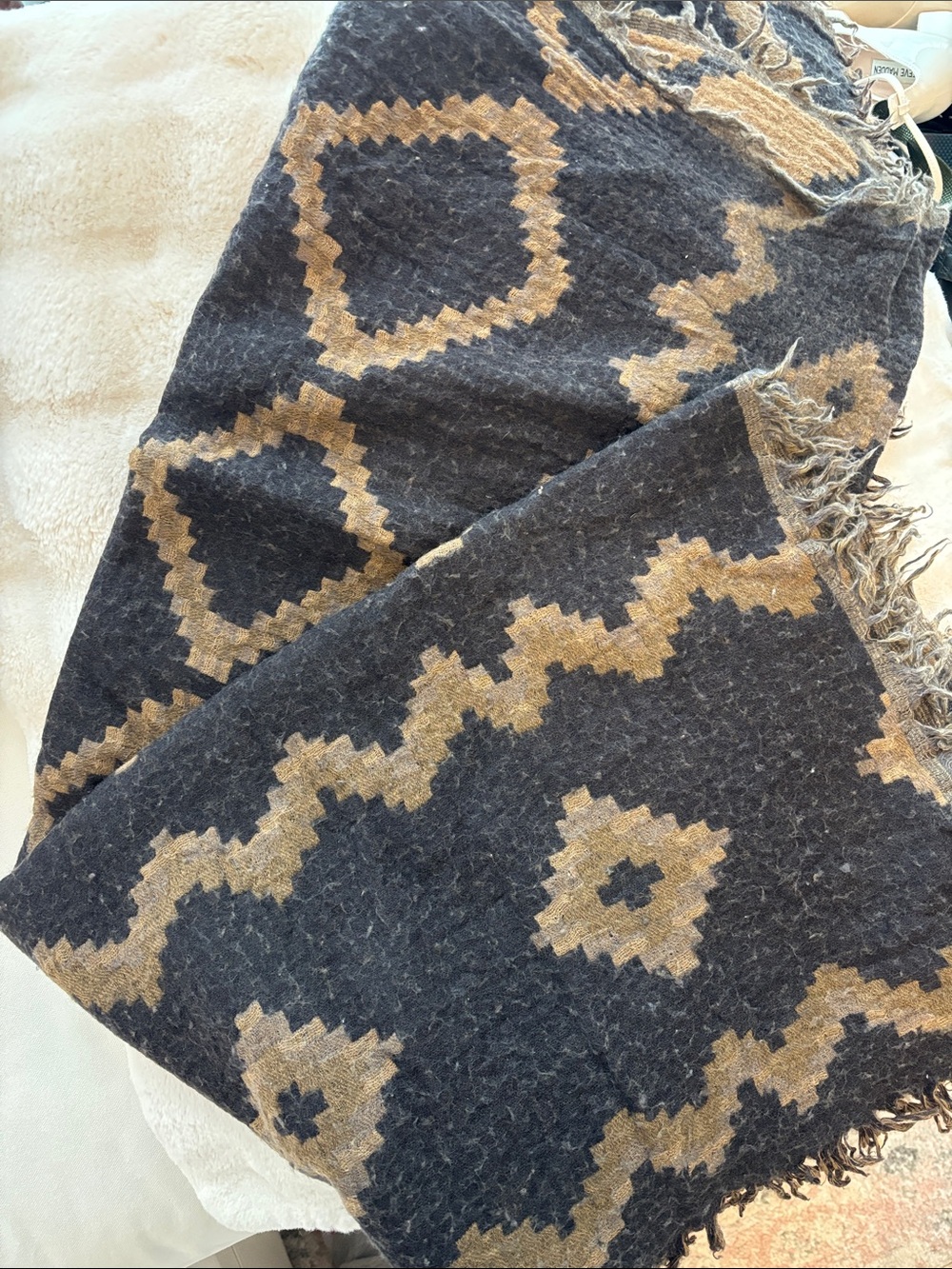 Aritzia brown and caramel Geometric Woven Scarf